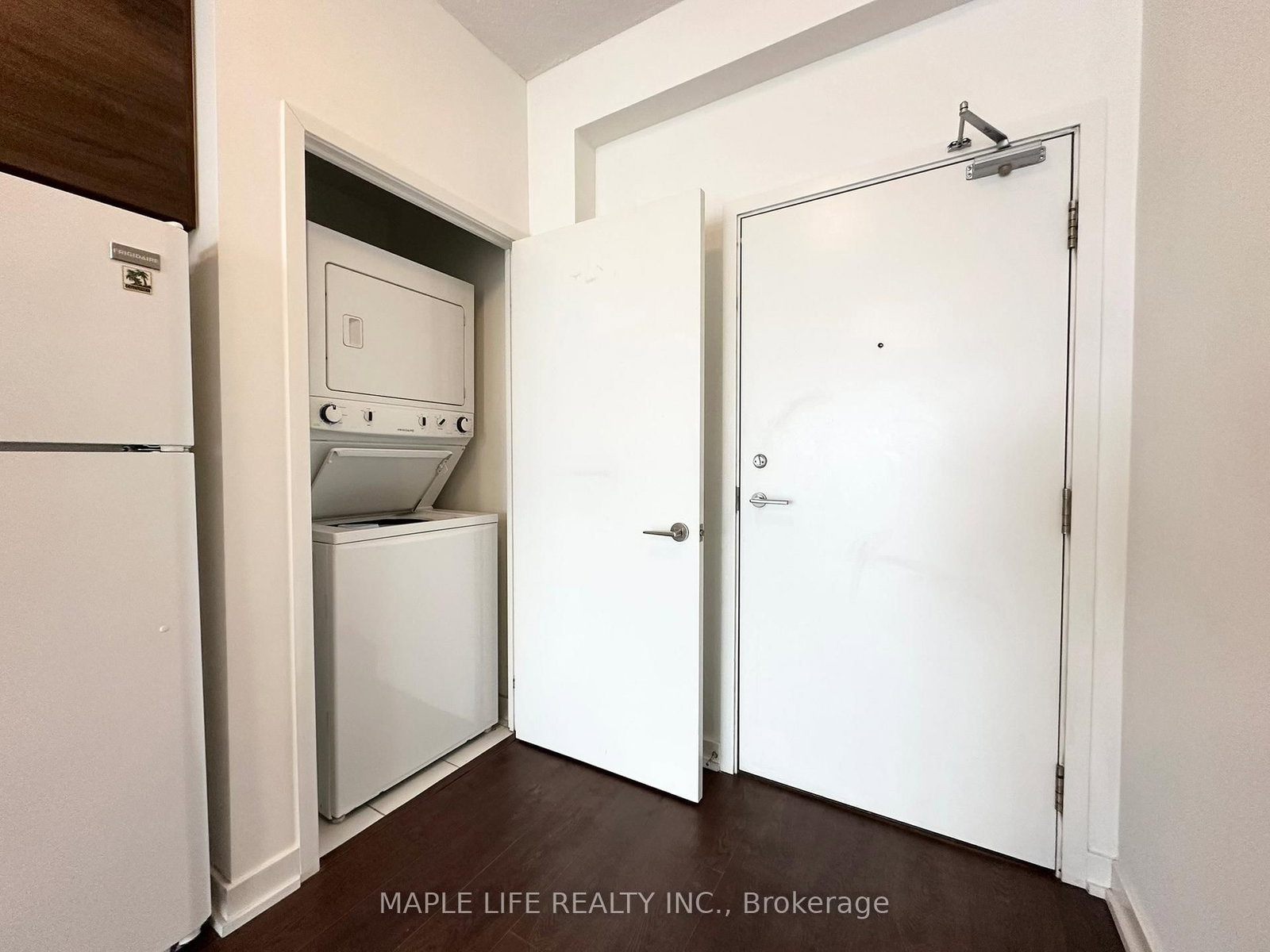 121 Mcmahon Drive, Unit 2502 - Photo 15