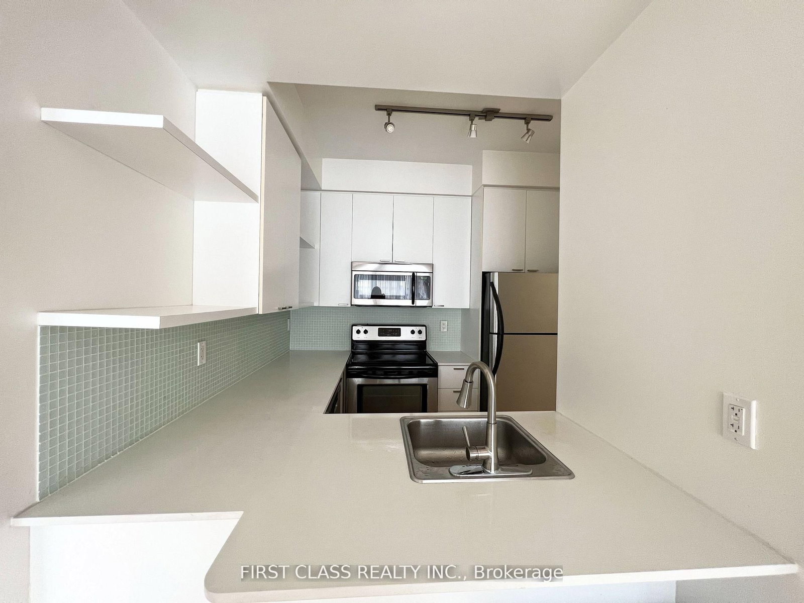 35 Hayden Street, Unit 1410 - Photo 3