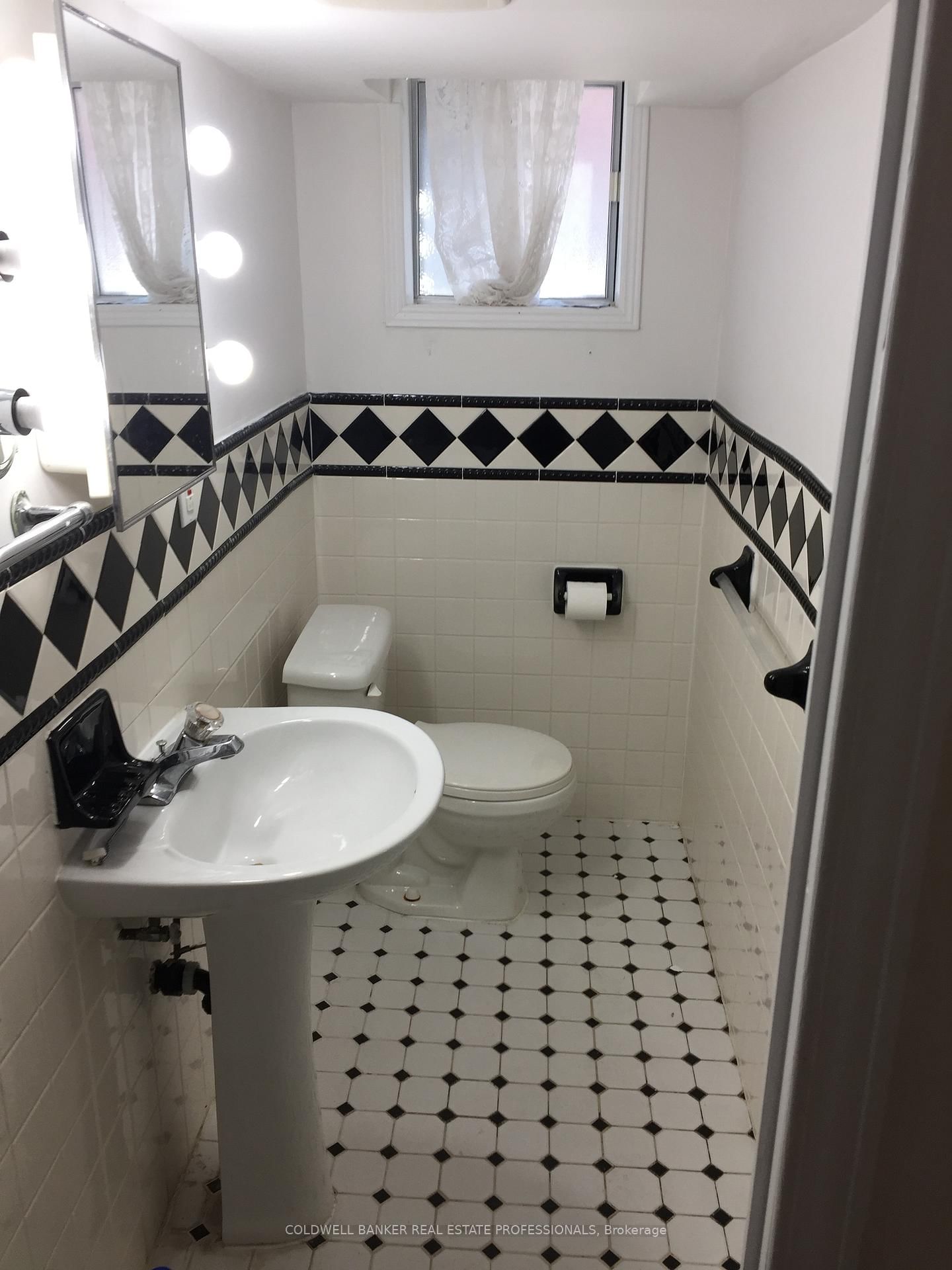 182 Florence Avenue - Photo 11