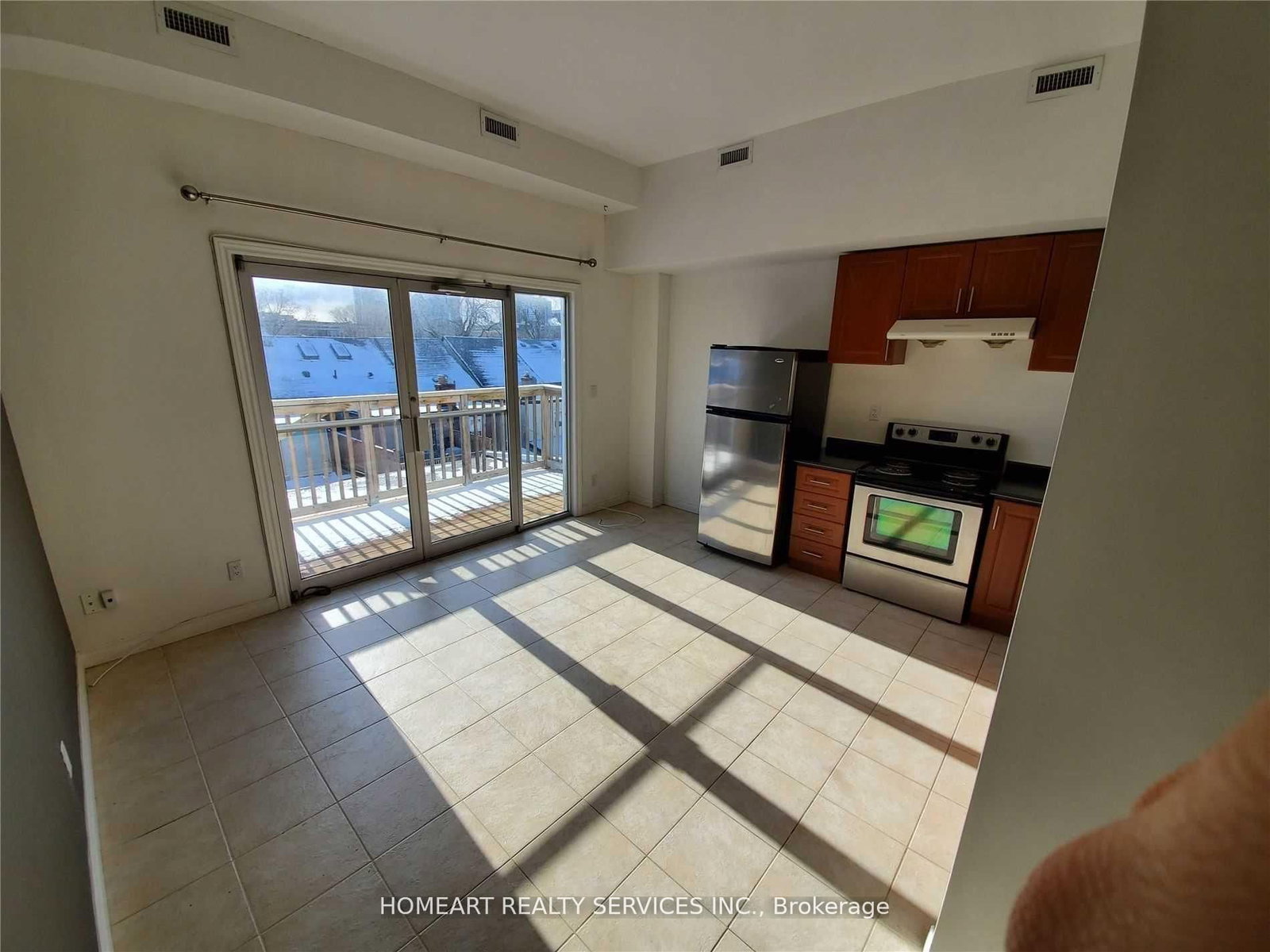 781 Queen Street W - Photo 11