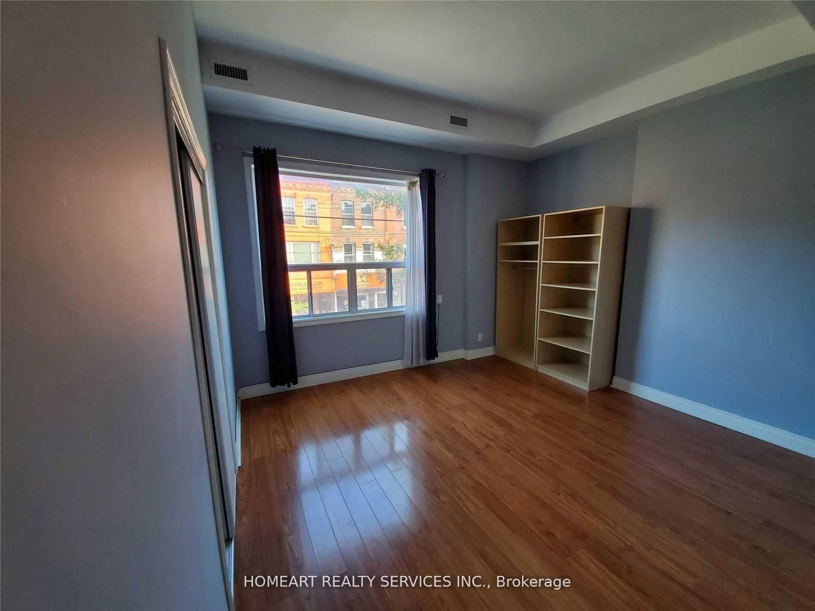 781 Queen Street W - Photo 20