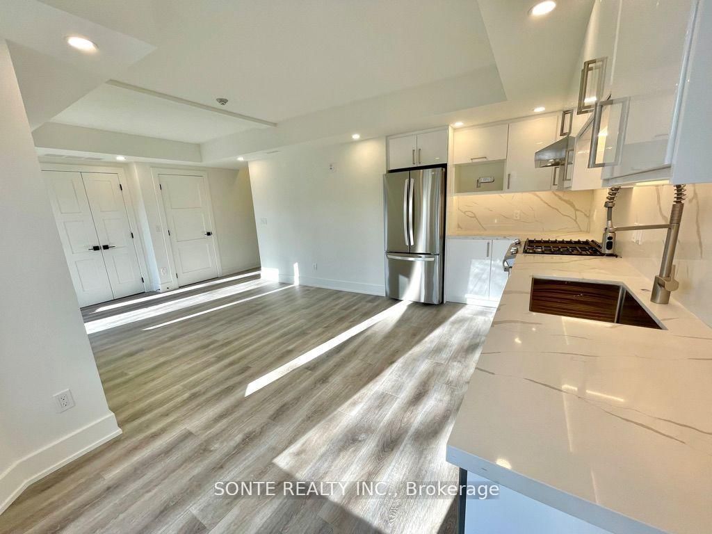 333 Palmerston Boulevard, Unit #201 - Photo 11