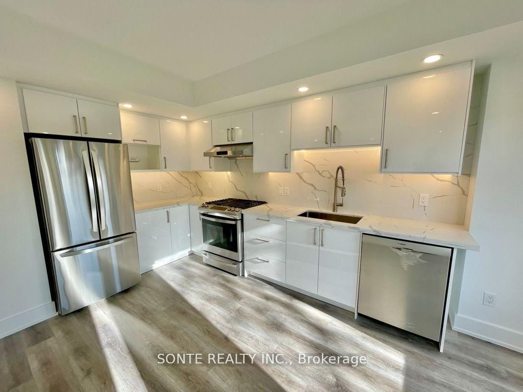 333 Palmerston Boulevard, Unit #201 - Photo 9