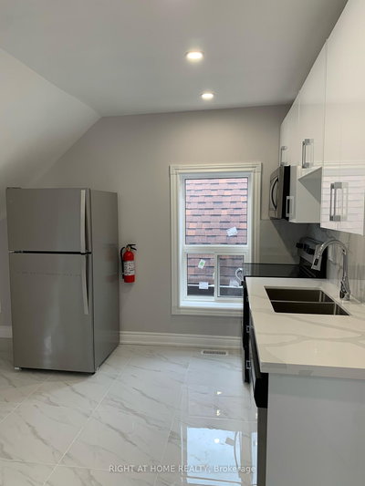 57 Brunswick Avenue, Toronto, Ontario image-0-2