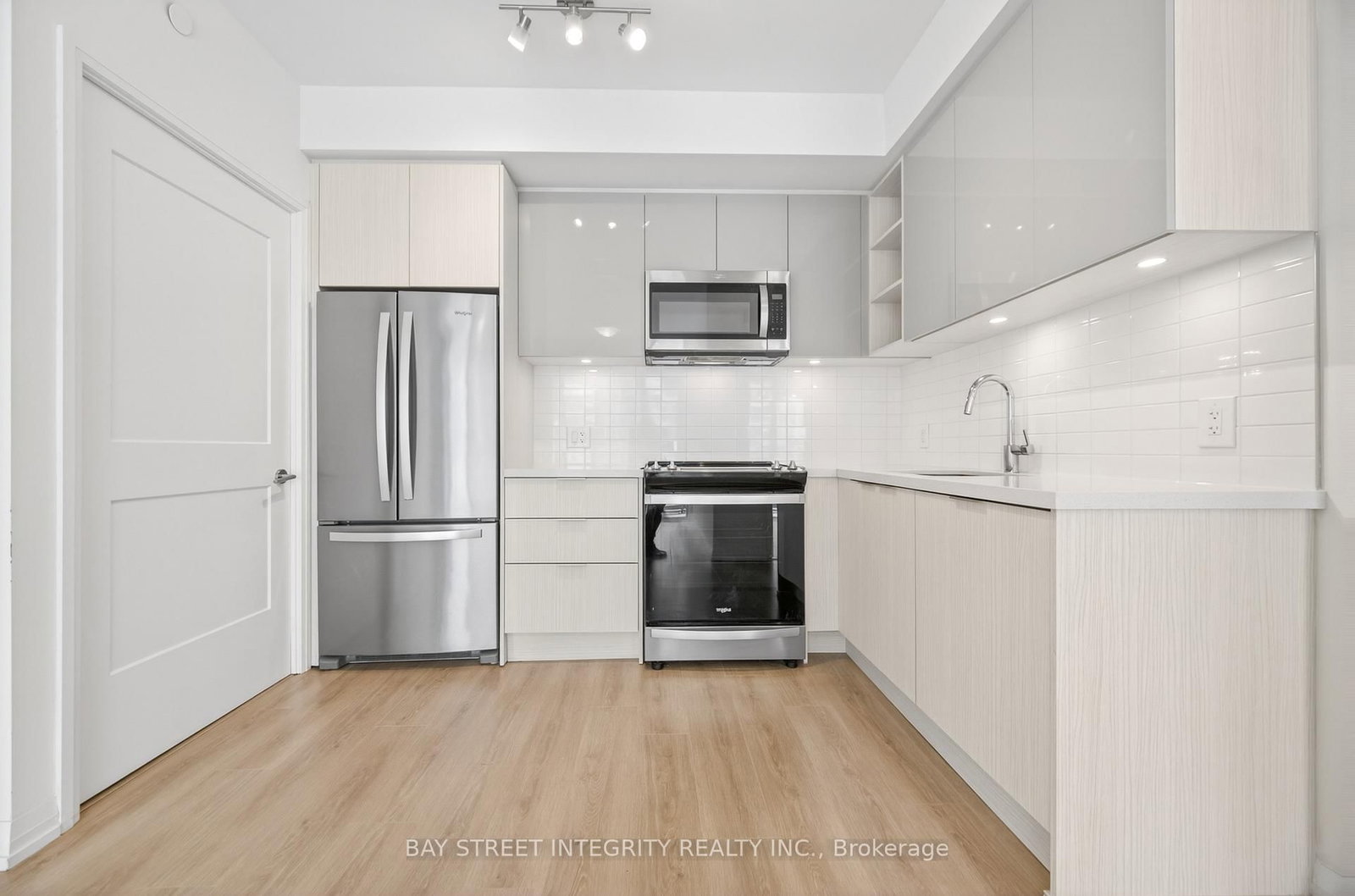 Condo for sale at 1720-50 Dunfield Avenue, Toronto, Ontario, M4S 0E4 - Mount Pleasant West - MLS: C13023176