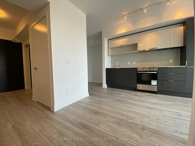 1806-159 Wellesley Street, Toronto, Ontario image-0-4