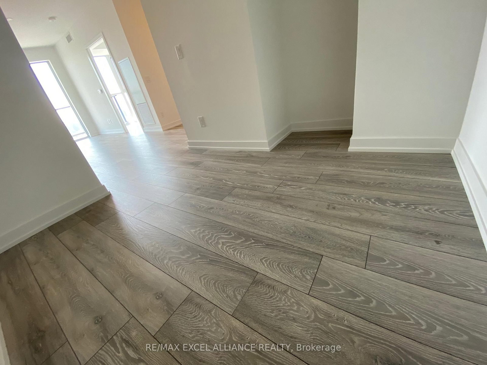 159 Wellesley Street, Unit 1806 - Photo 7