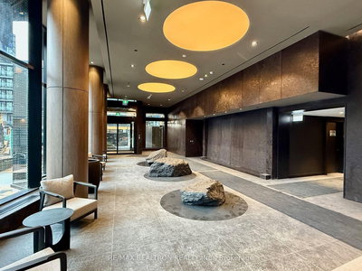 706-110 Broadway Avenue, Toronto, Ontario image-0-3