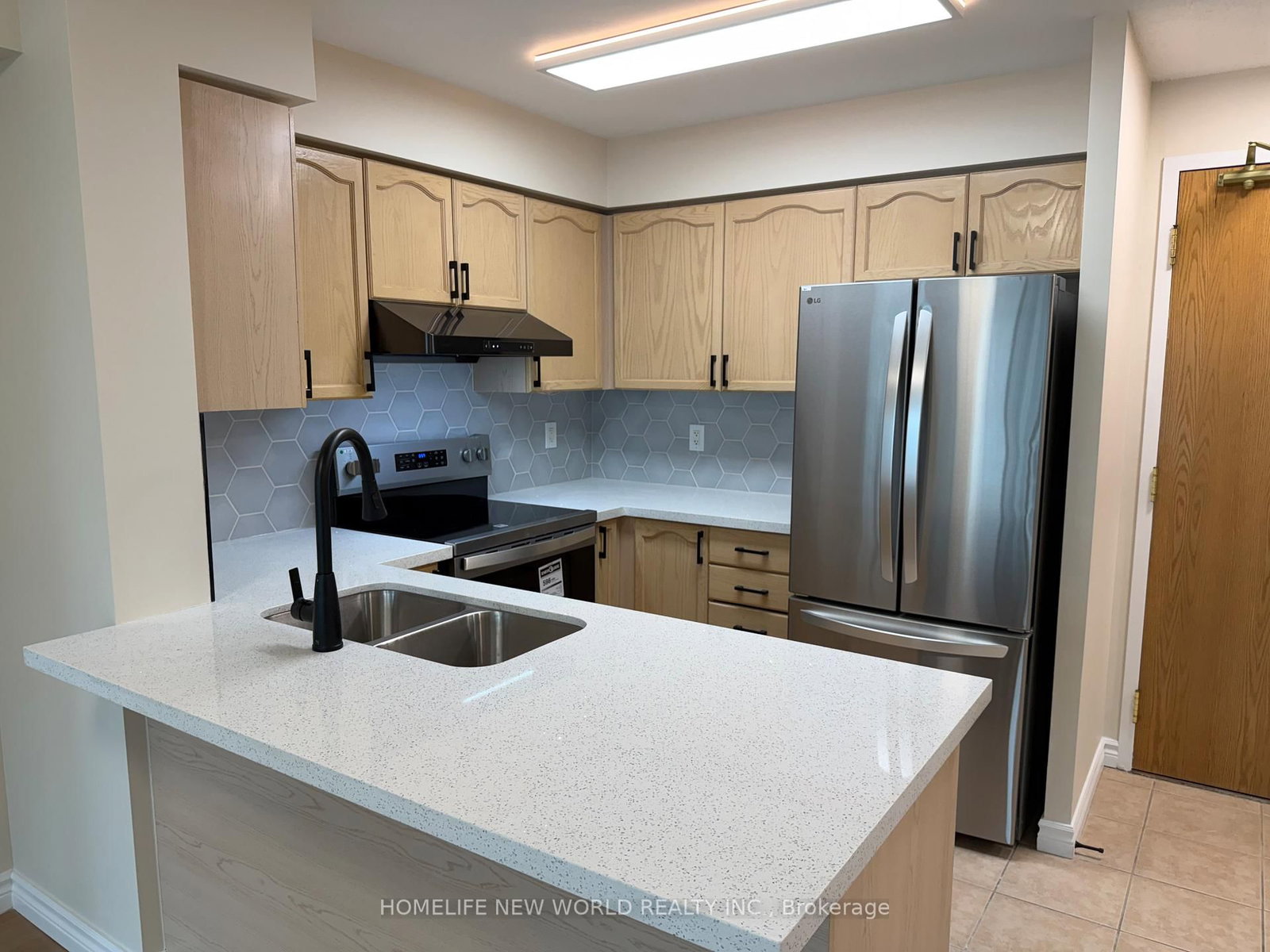 5500 Yonge Street, Unit 403 - Photo 16
