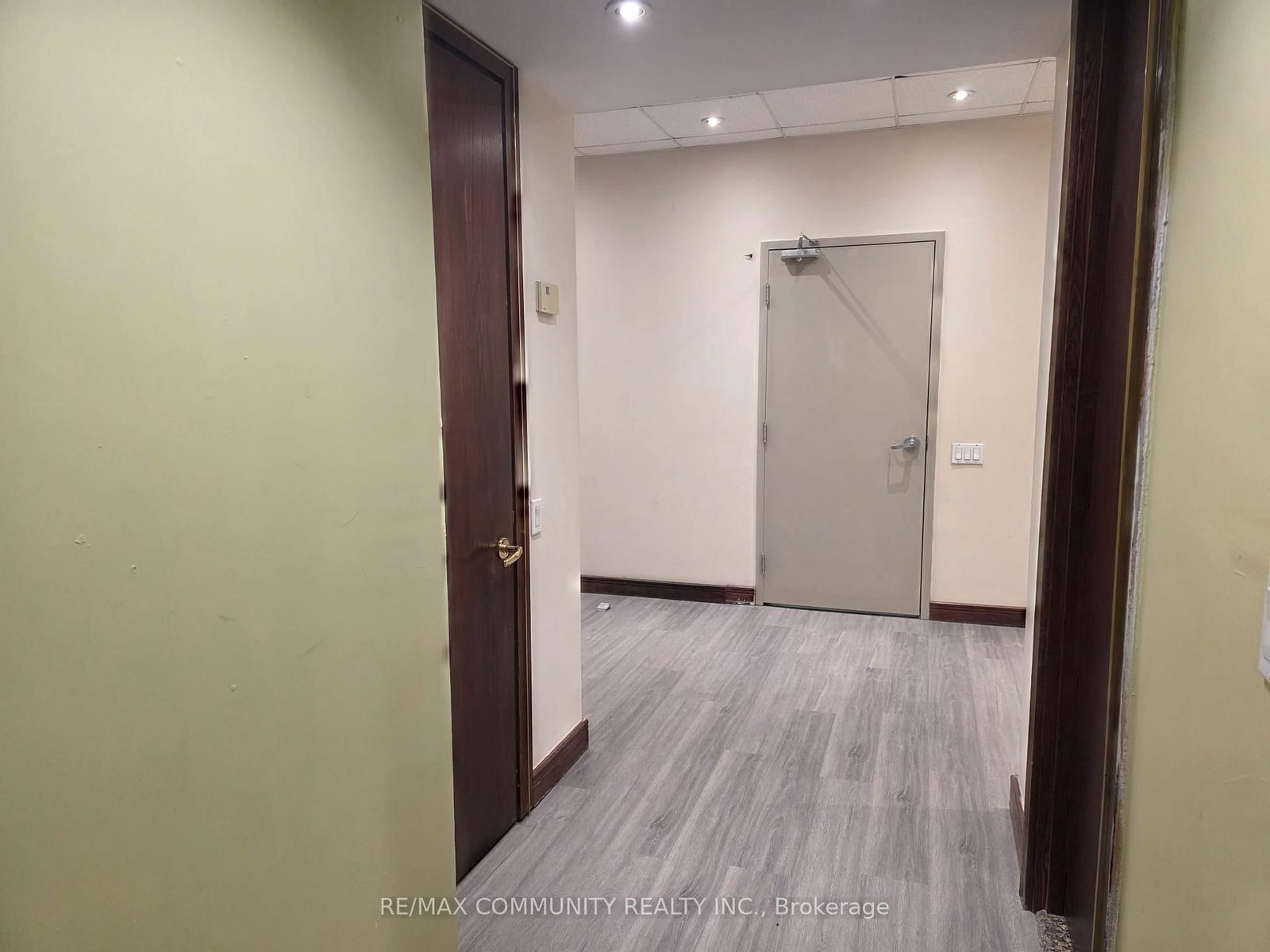 250 Sheppard Avenue E, Unit 303 - Photo 3