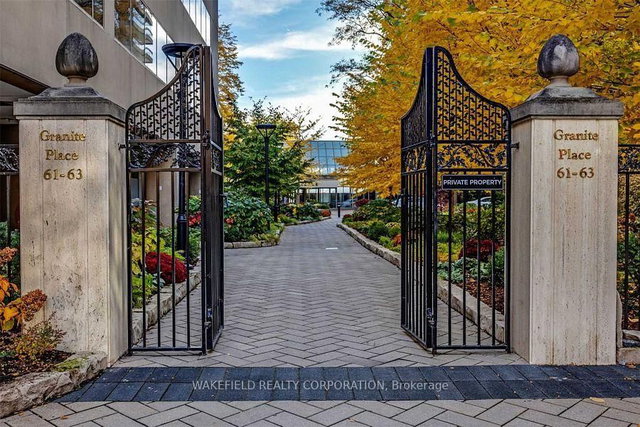 505 - 61 St Clair Avenue W