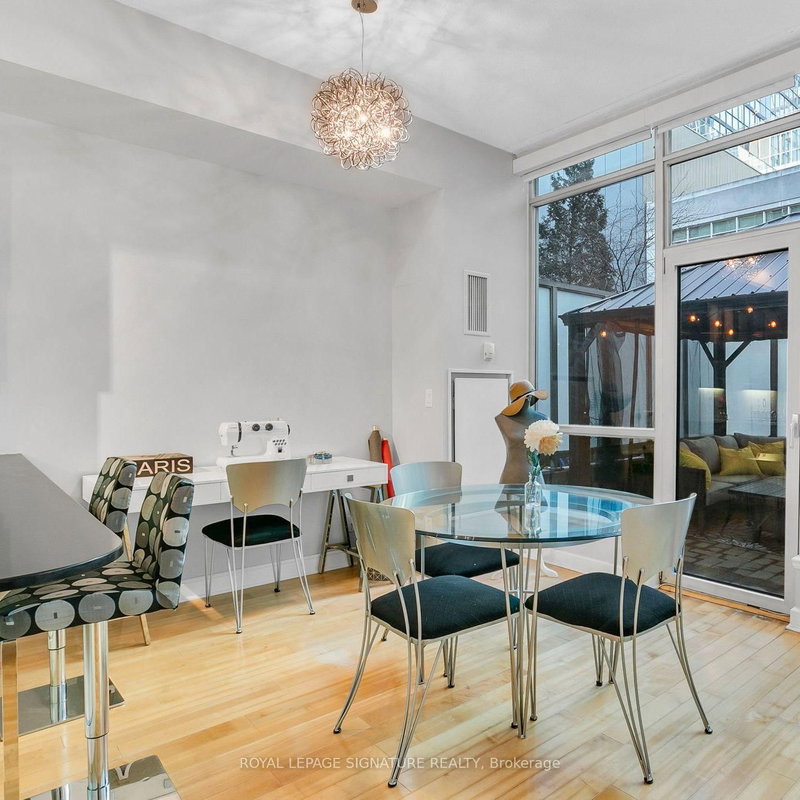 G25 - 350 Wellington St W, Toronto, M5V 3W9 | Image 2