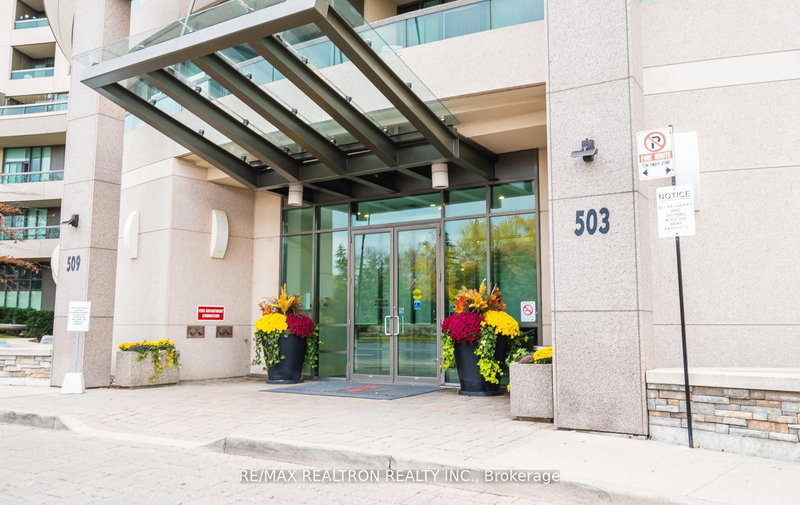 home for lease on 1115-503 Beecroft Road