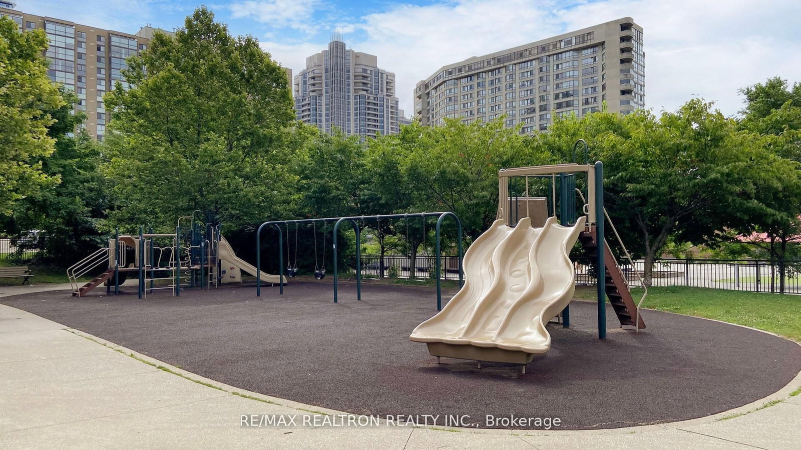 503 Beecroft Road, Unit 1115 - Photo 29