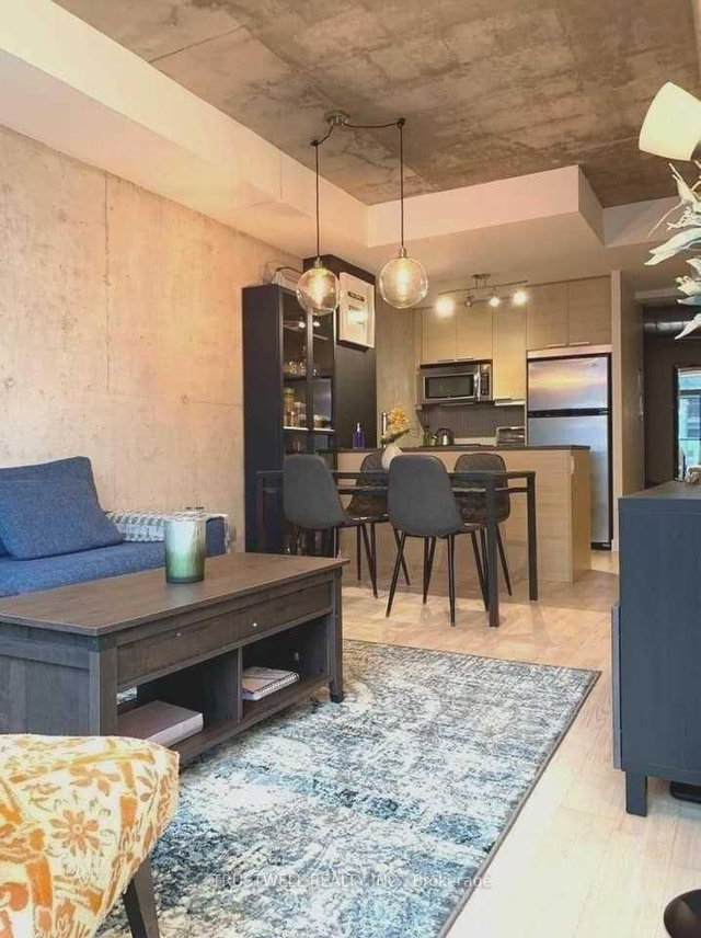 1211 - 138 Princess Street