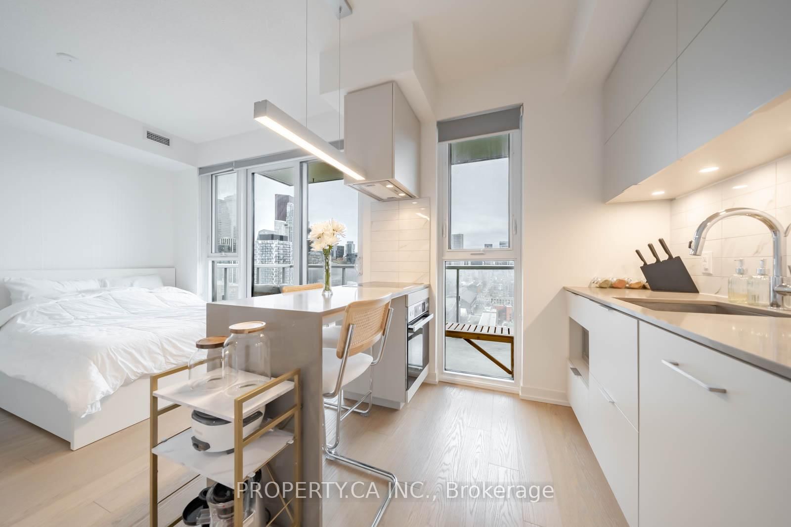 15 Lower Jarvis Street, Unit 1811 - Photo 2