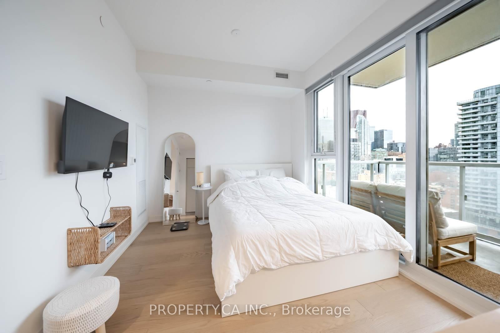 15 Lower Jarvis Street, Unit 1811 - Photo 3