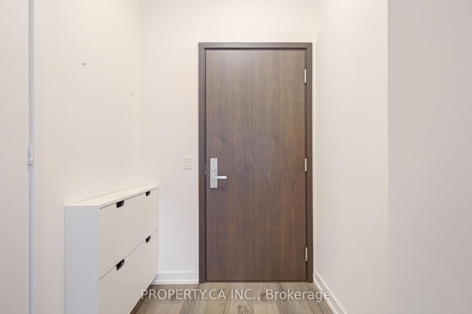 1 Yorkville Avenue, Unit 1710 - Photo 12