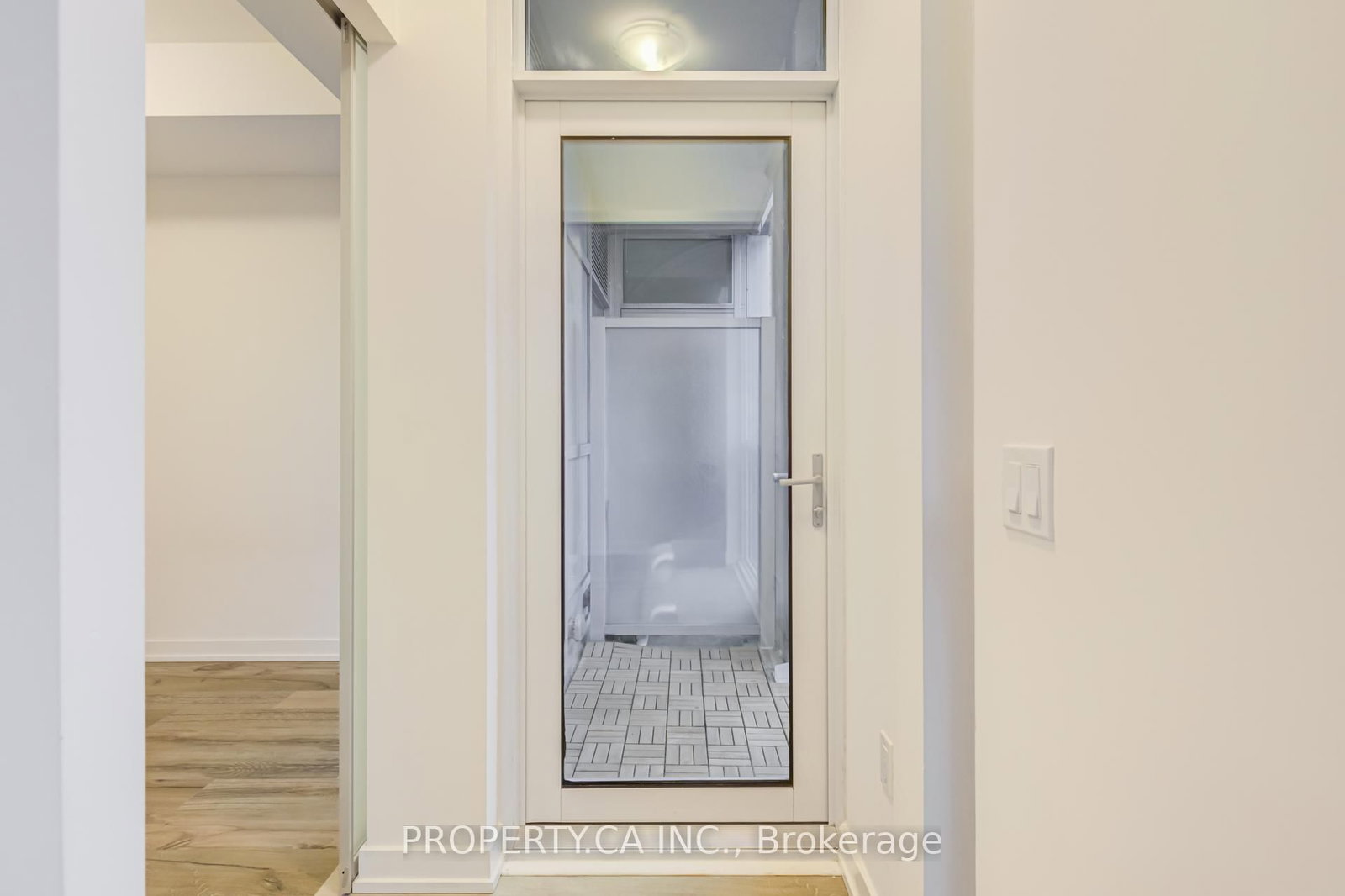 1 Yorkville Avenue, Unit 1710 - Photo 31