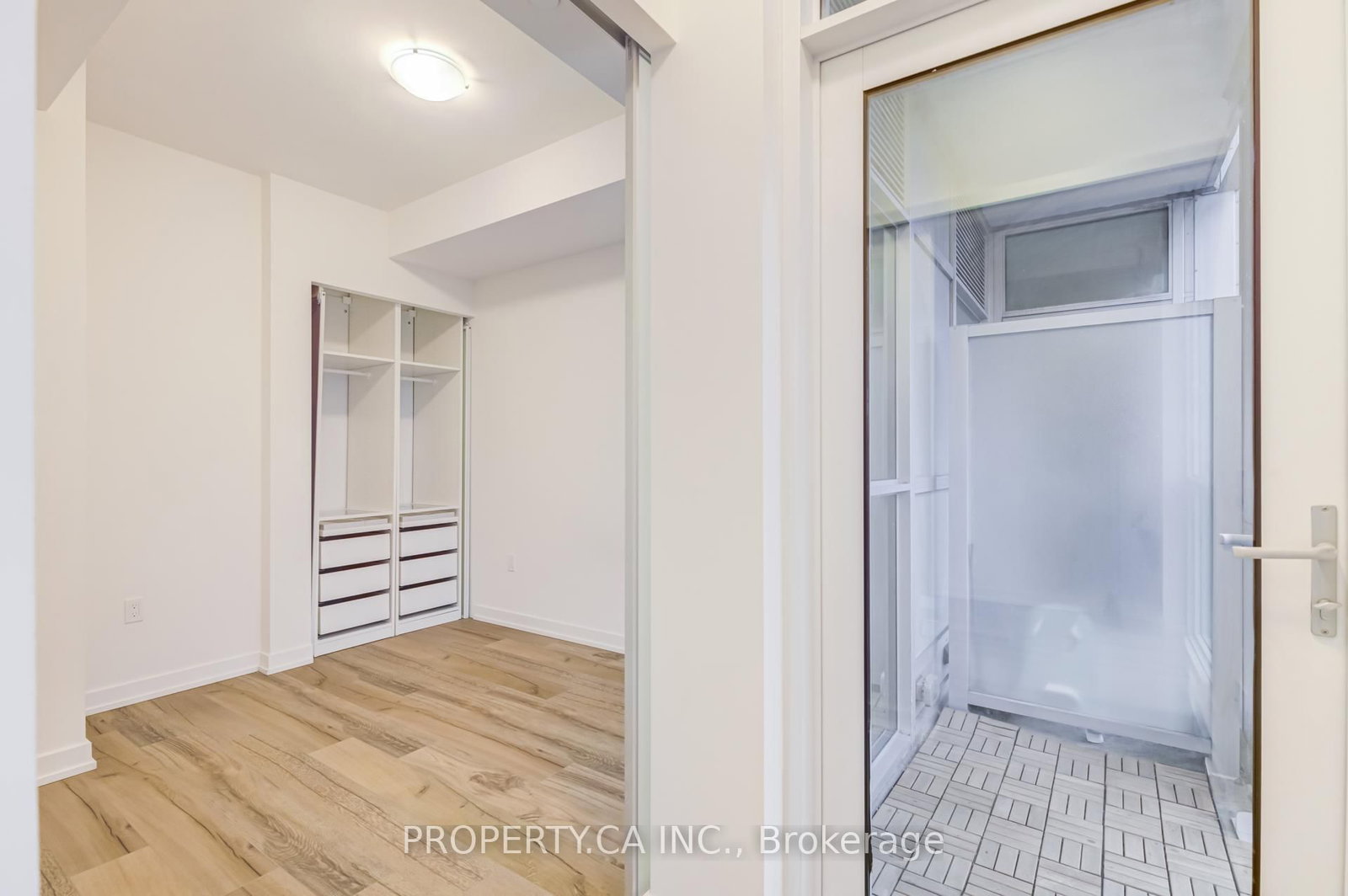 1 Yorkville Avenue, Unit 1710 - Photo 32