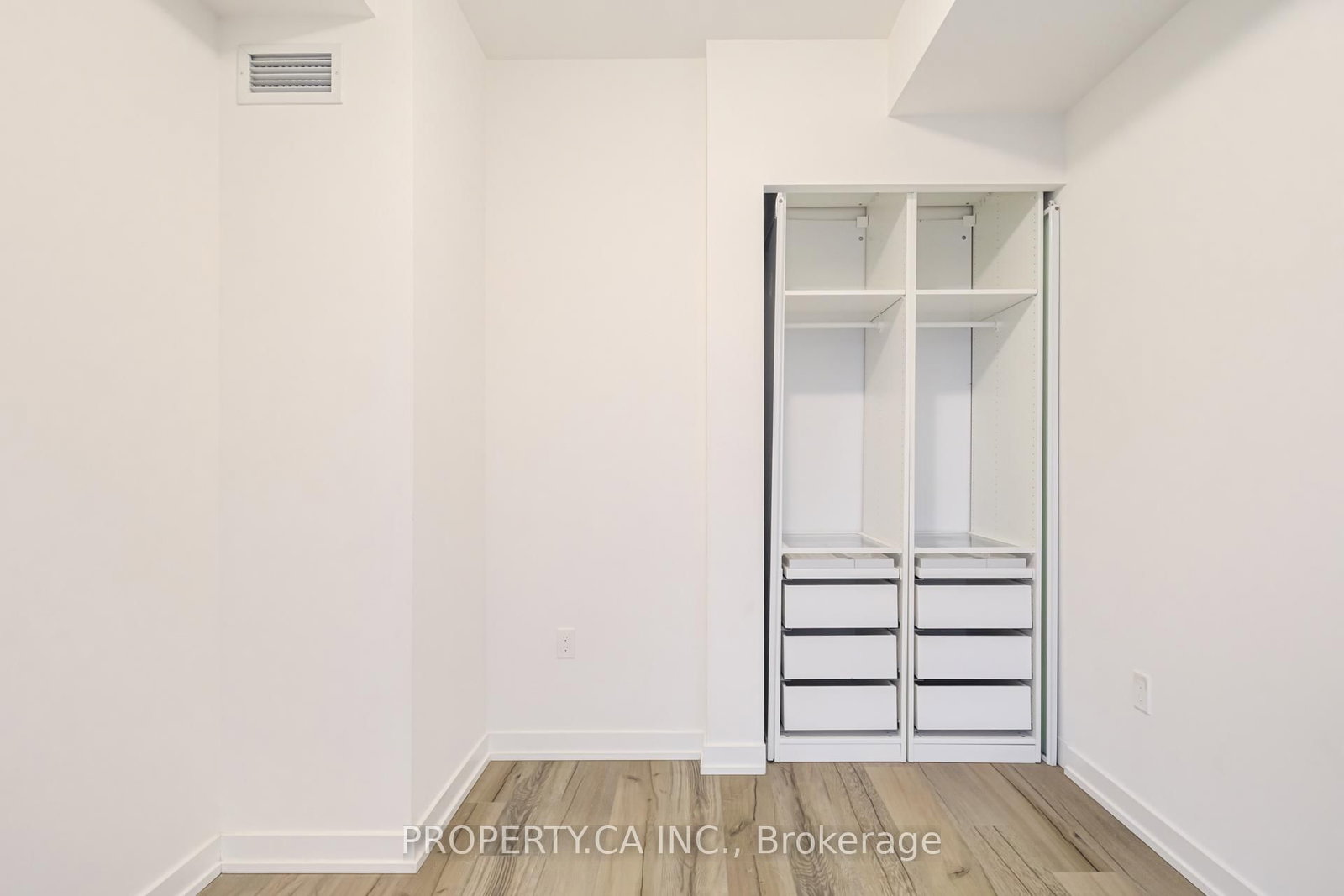 1 Yorkville Avenue, Unit 1710 - Photo 35