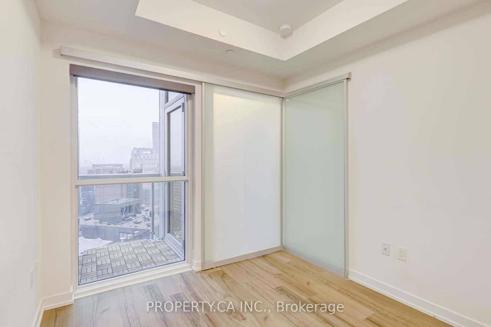 1 Yorkville Avenue, Unit 1710 - Photo 36