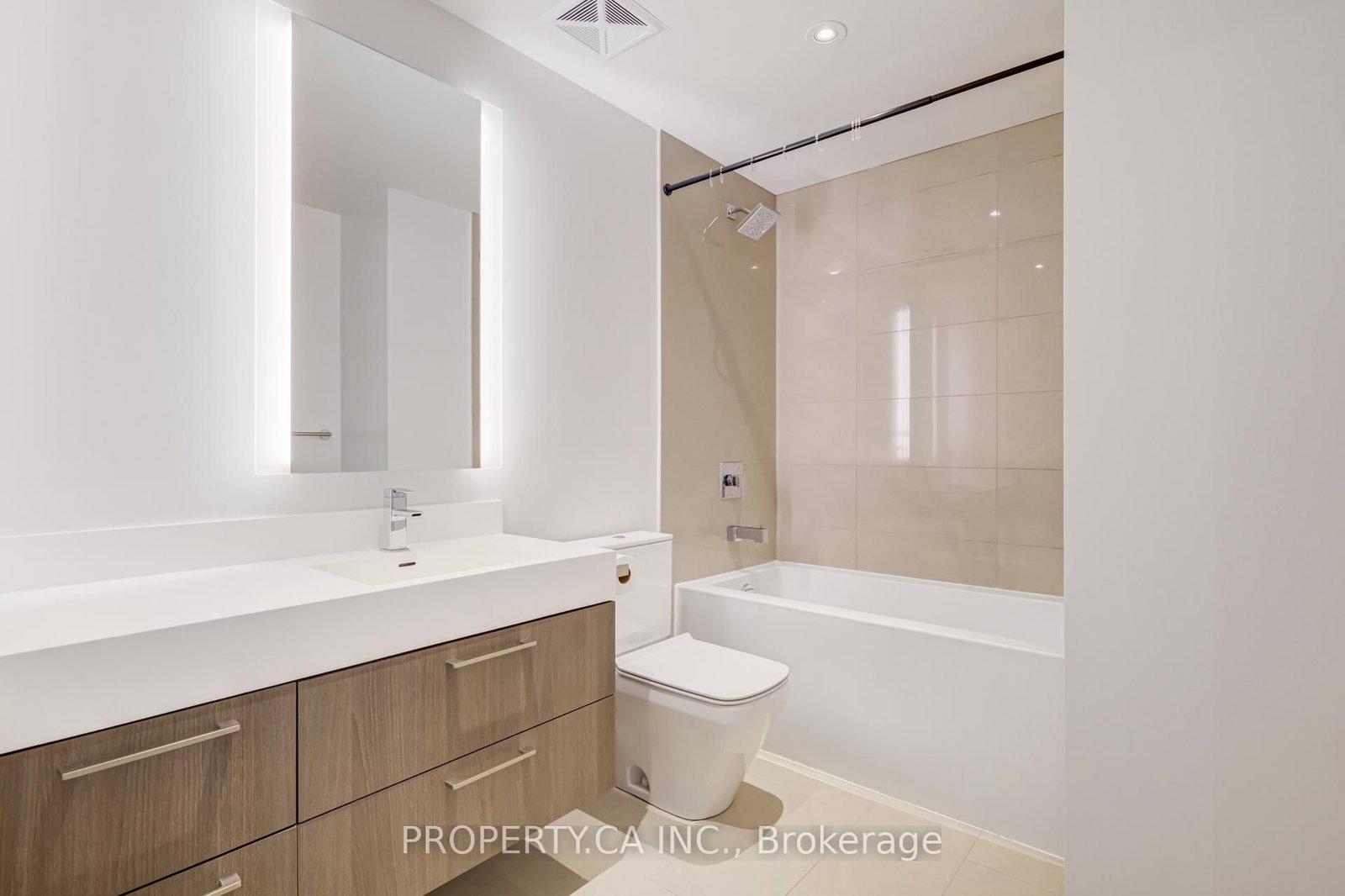 1 Yorkville Avenue, Unit 1710 - Photo 39