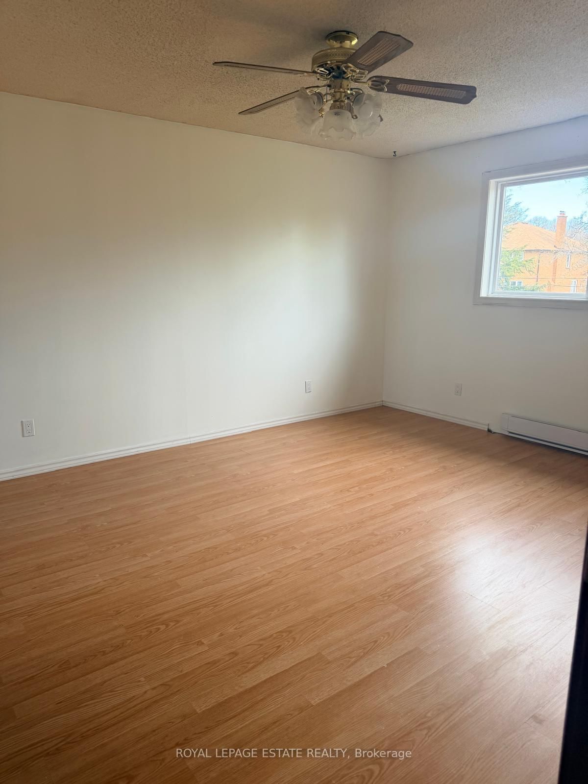 212 Byng Avenue, Unit Upper - Photo 8