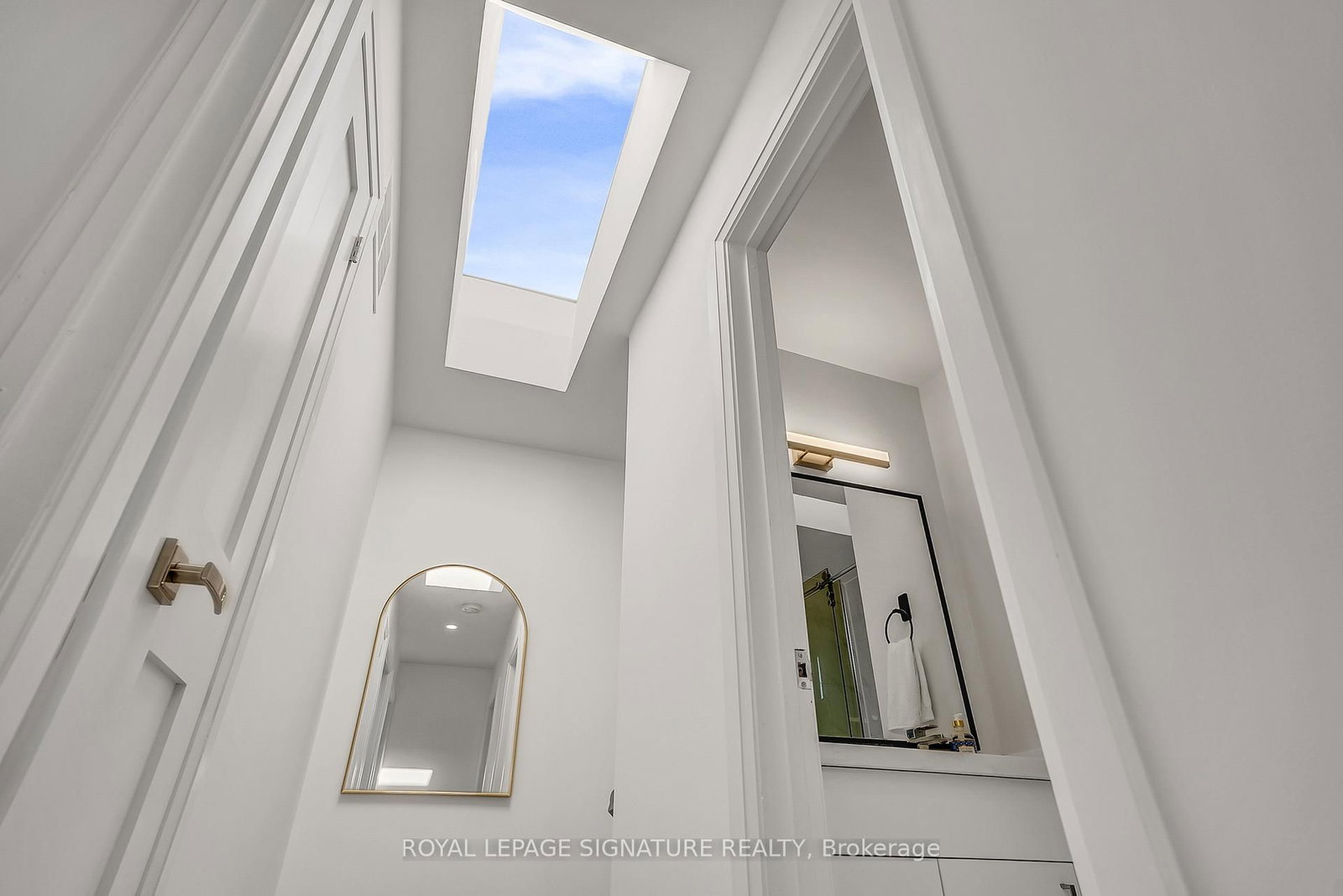 70 Clovelly Avenue - Photo 17