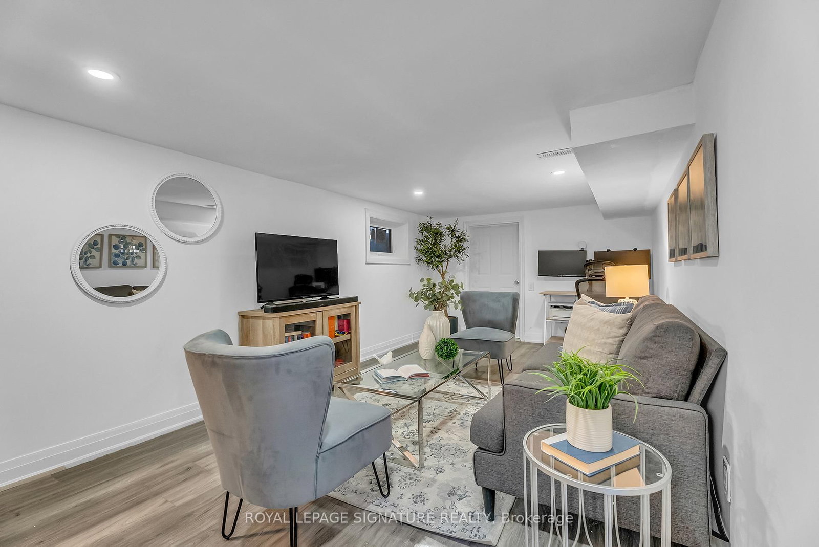 70 Clovelly Avenue - Photo 24