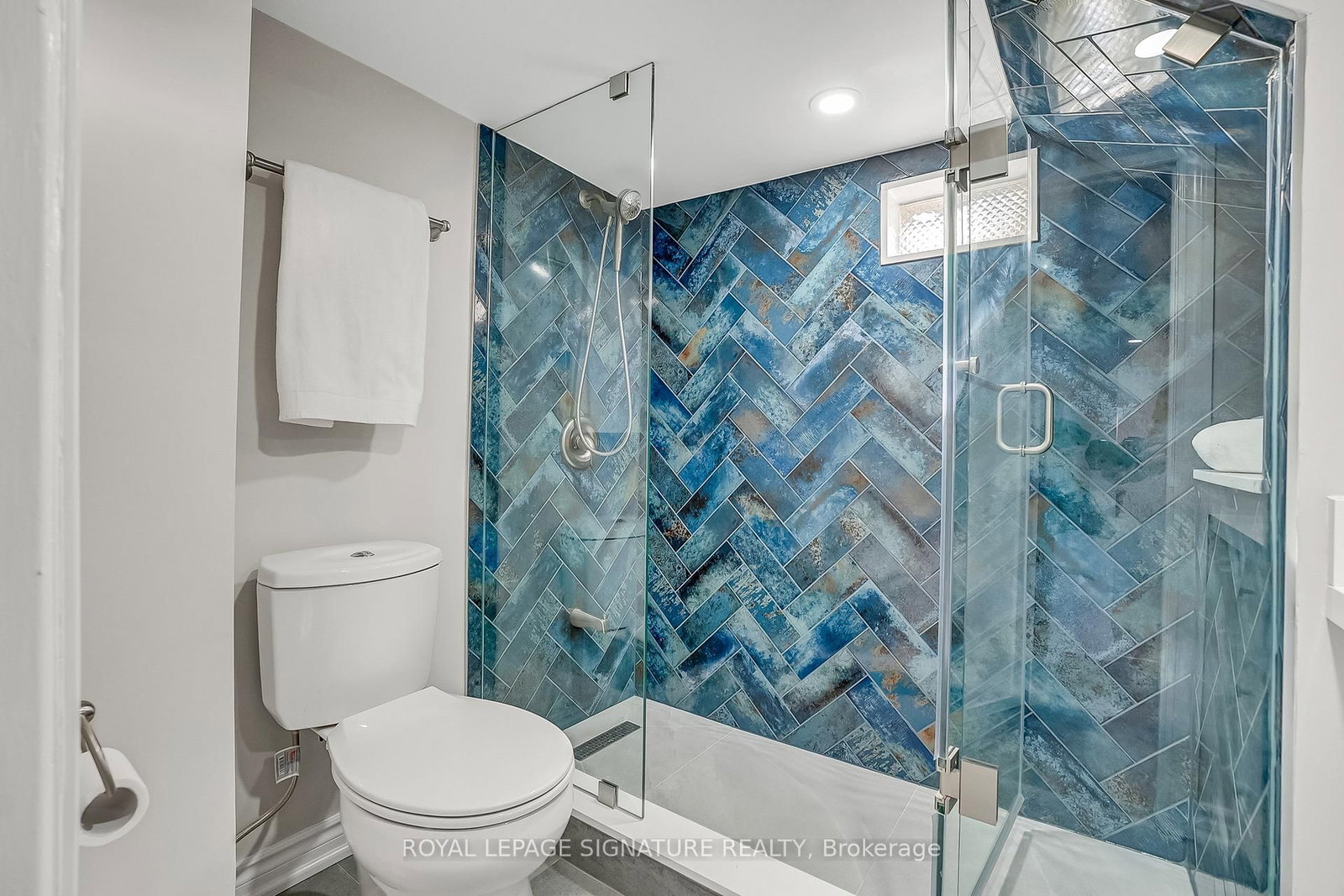 70 Clovelly Avenue - Photo 30