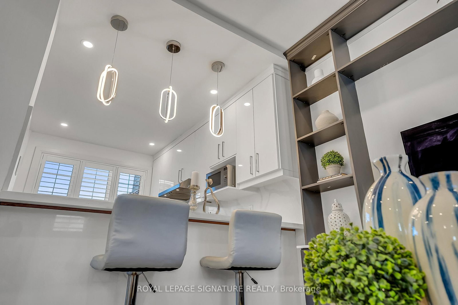 70 Clovelly Avenue - Photo 8