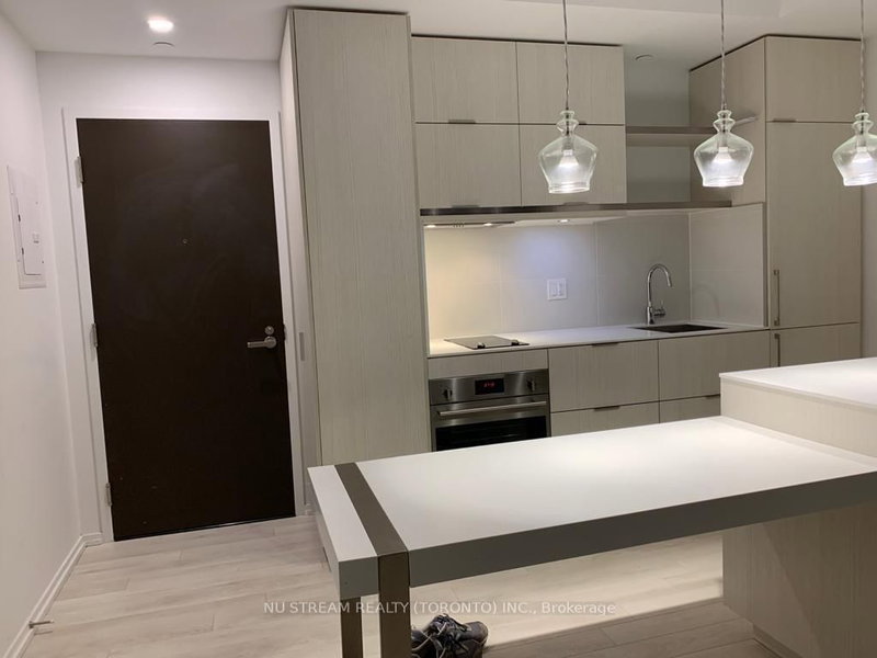 3213 - 197 Yonge St, Toronto, M5B 0C1 | Image 3