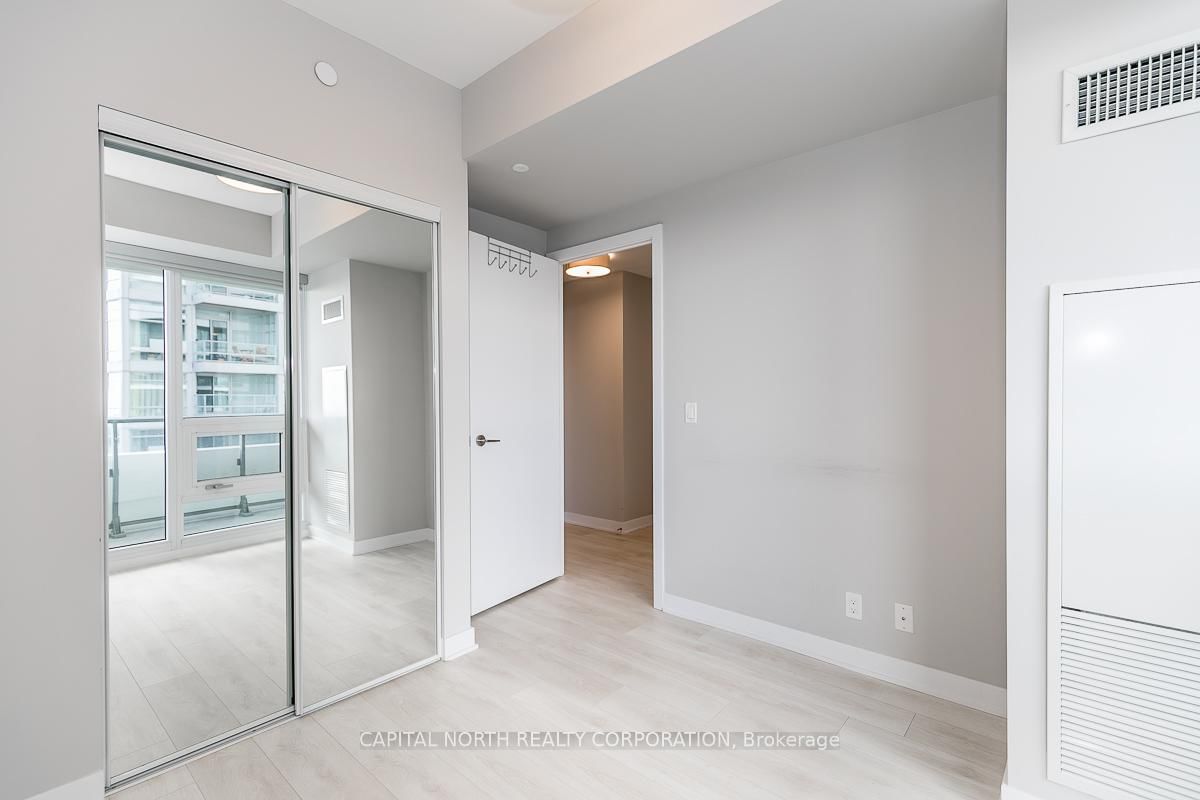 2221 Yonge Street, Unit 2507 - Photo 13