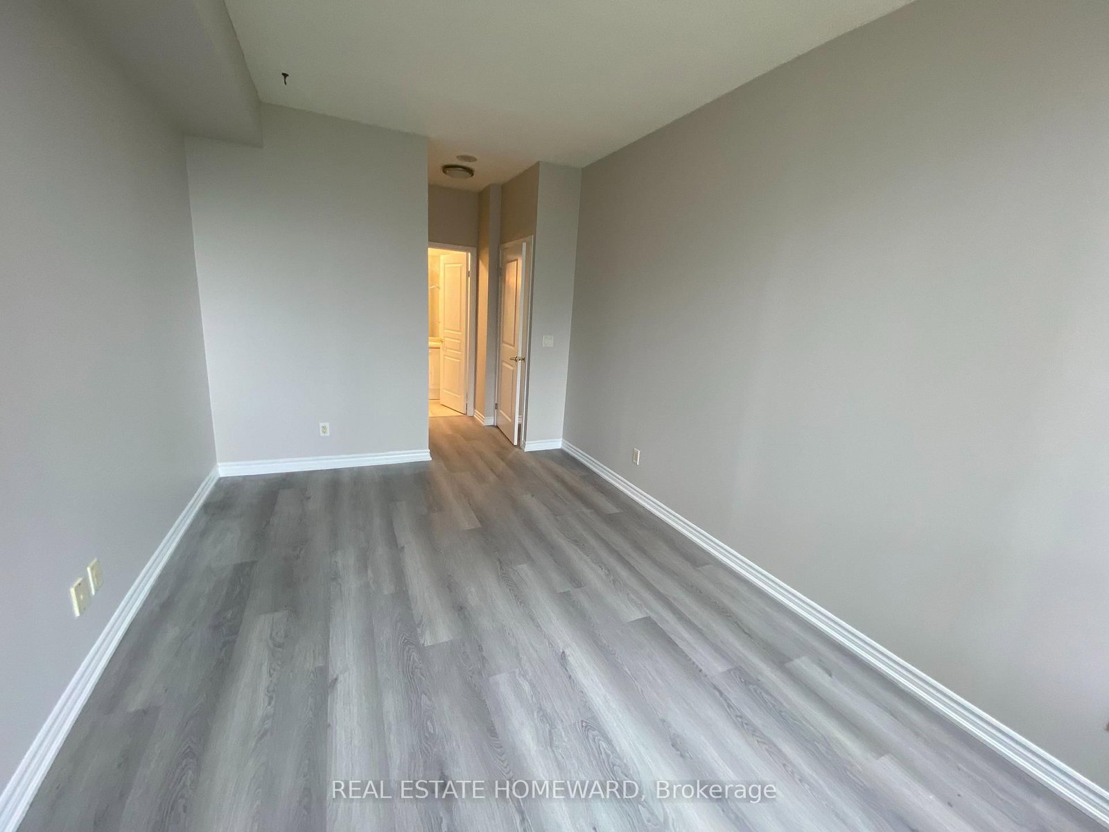 28 Byng Avenue, Unit 1005 - Photo 10