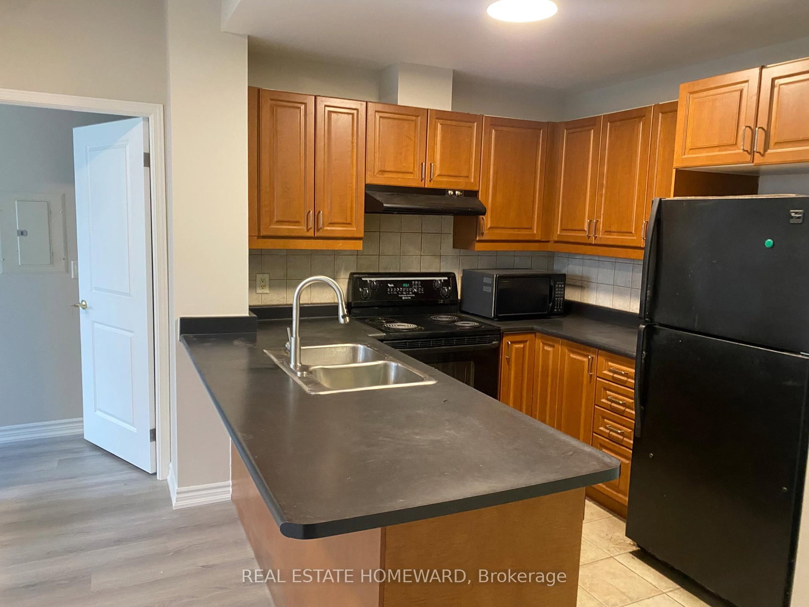 28 Byng Avenue, Unit 1005 - Photo 3