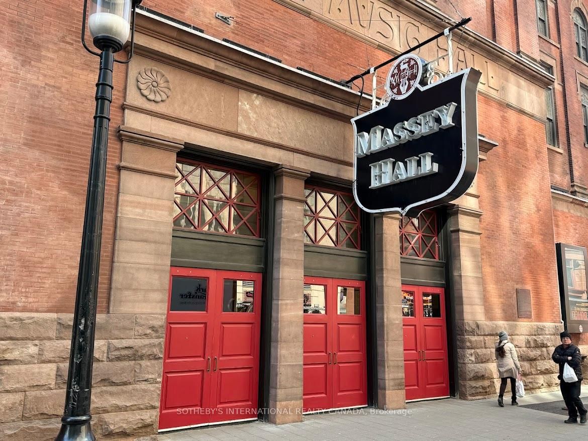 210 Victoria Street, Unit 717 - Photo 15