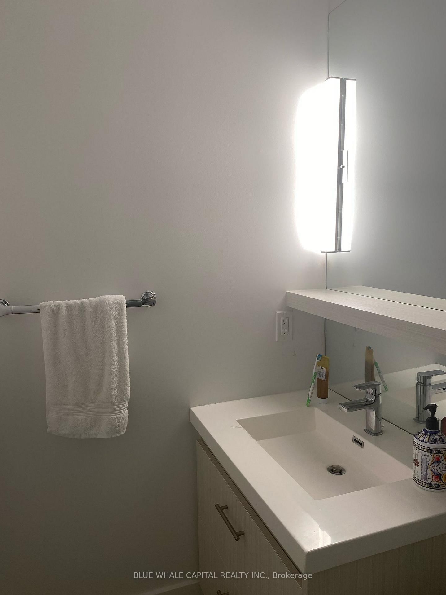 128 Fairview Mall Drive, Unit 315 - Photo 8