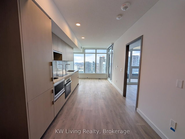 4315 - 1 Concord Cityplace Way