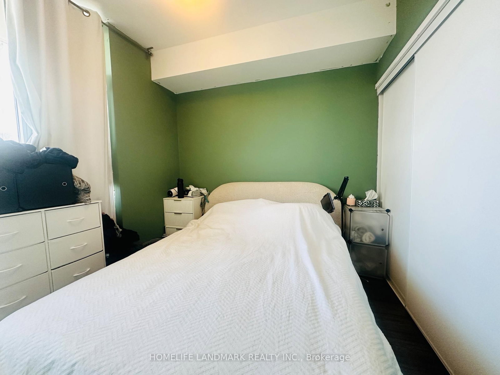 33 Helendale Avenue, Unit 601 - Photo 15