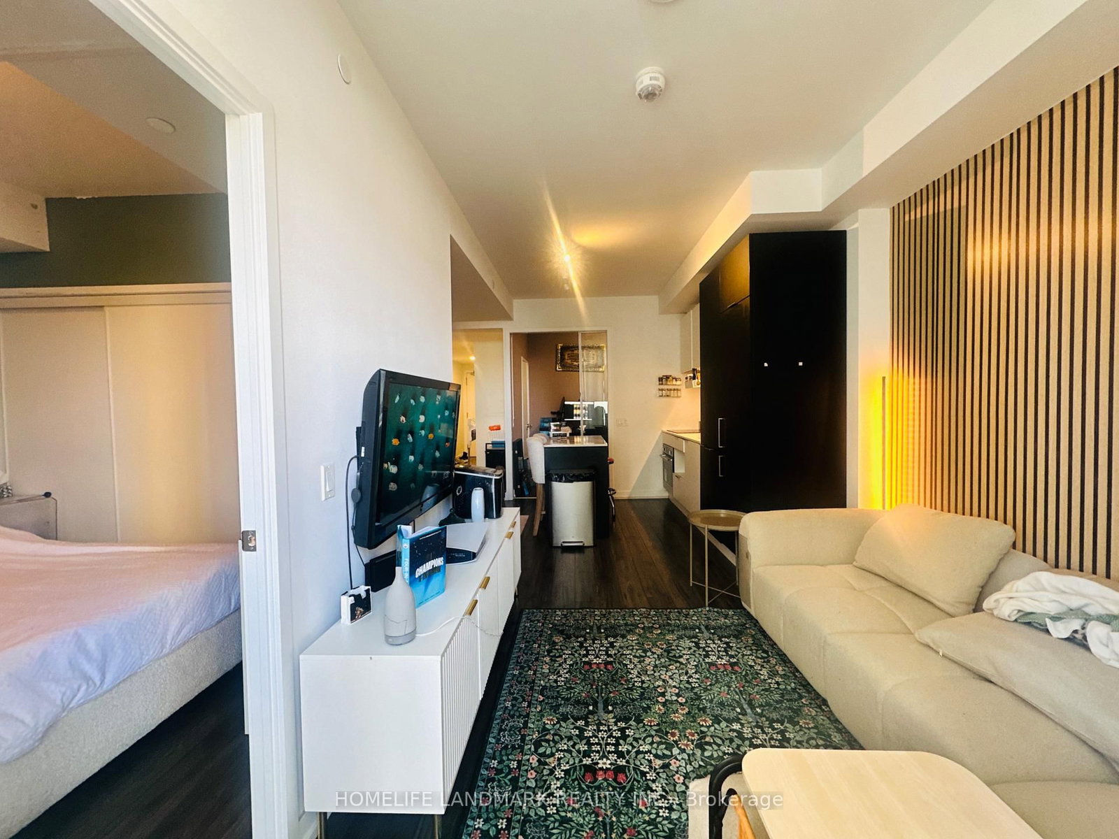 33 Helendale Avenue, Unit 601 - Photo 17