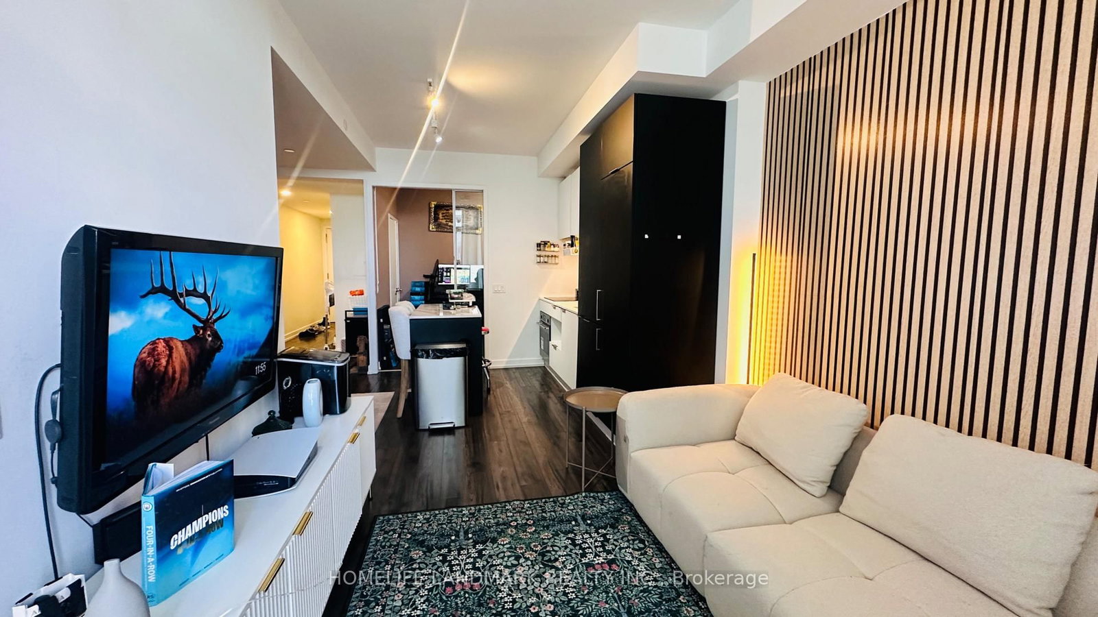 33 Helendale Avenue, Unit 601 - Photo 4