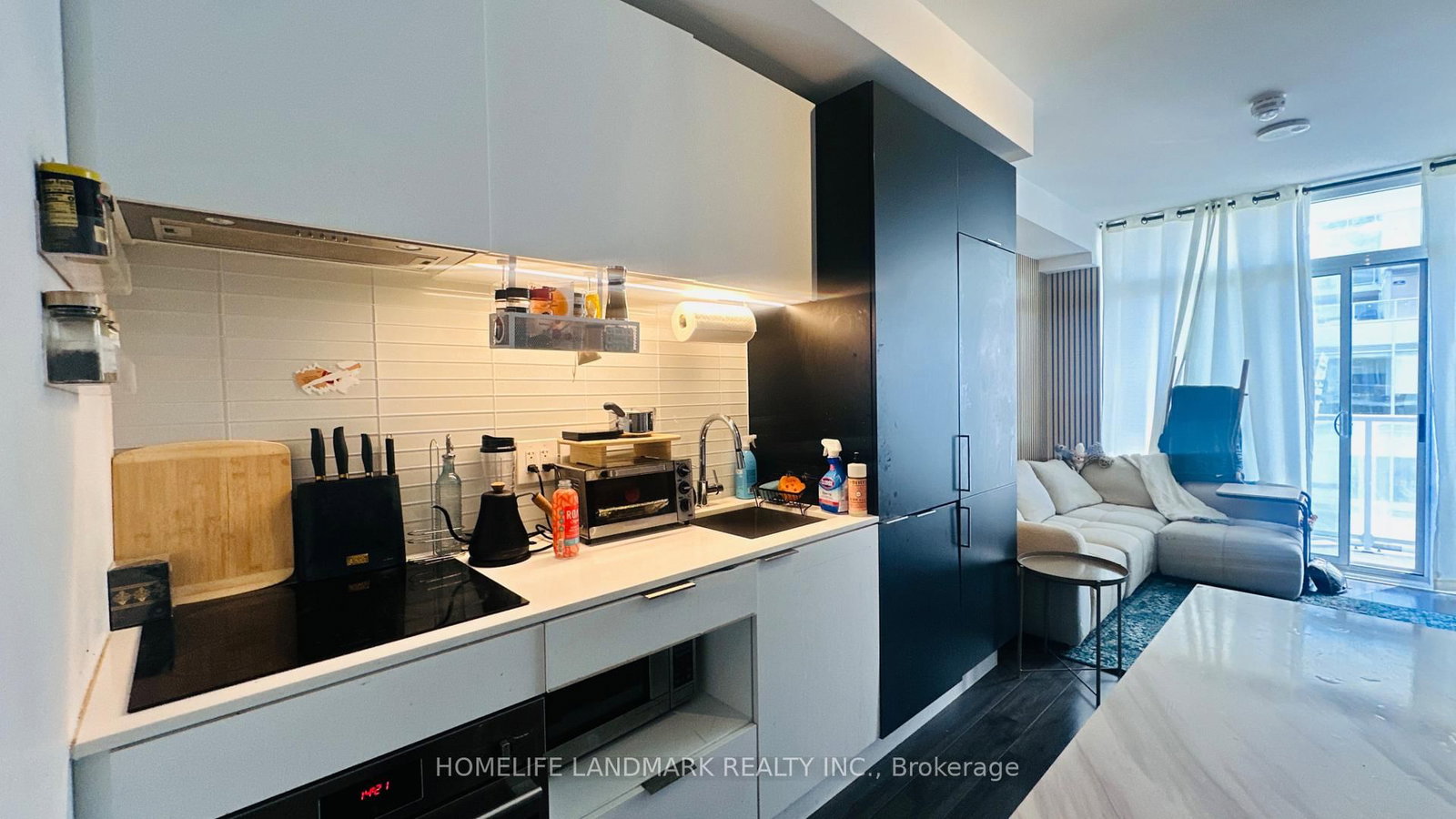 33 Helendale Avenue, Unit 601 - Photo 6