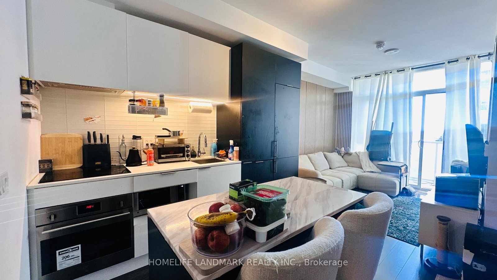 33 Helendale Avenue, Unit 601 - Photo 7