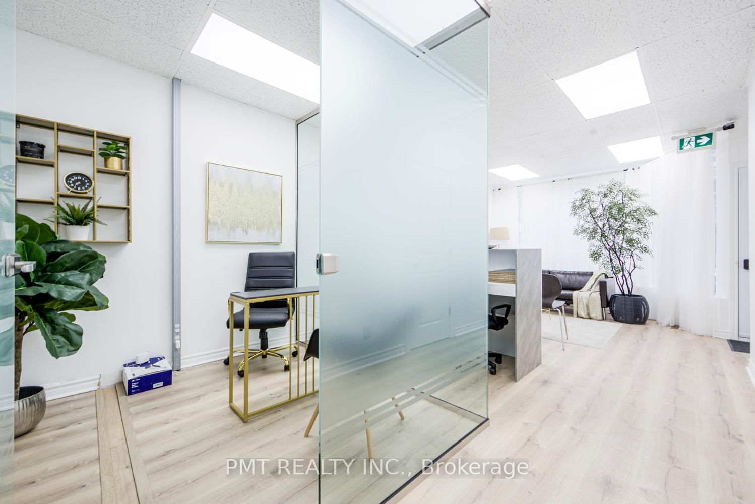 1092 Bathurst Street - Photo 11