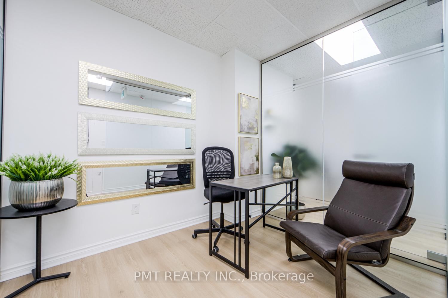 1092 Bathurst Street - Photo 13