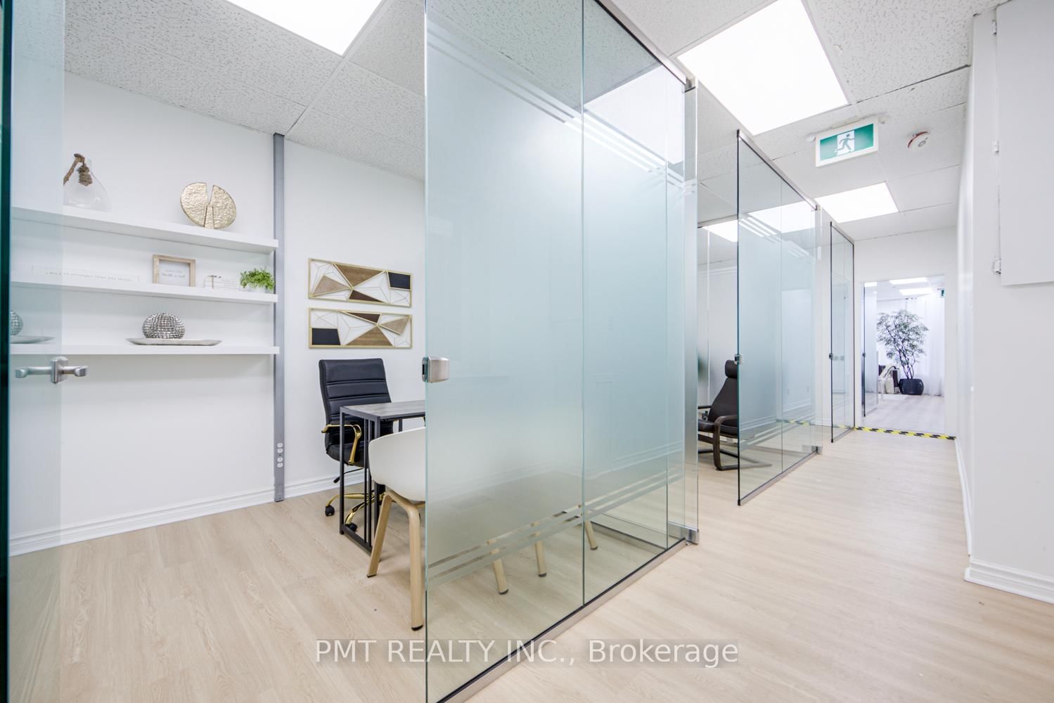 1092 Bathurst Street - Photo 14