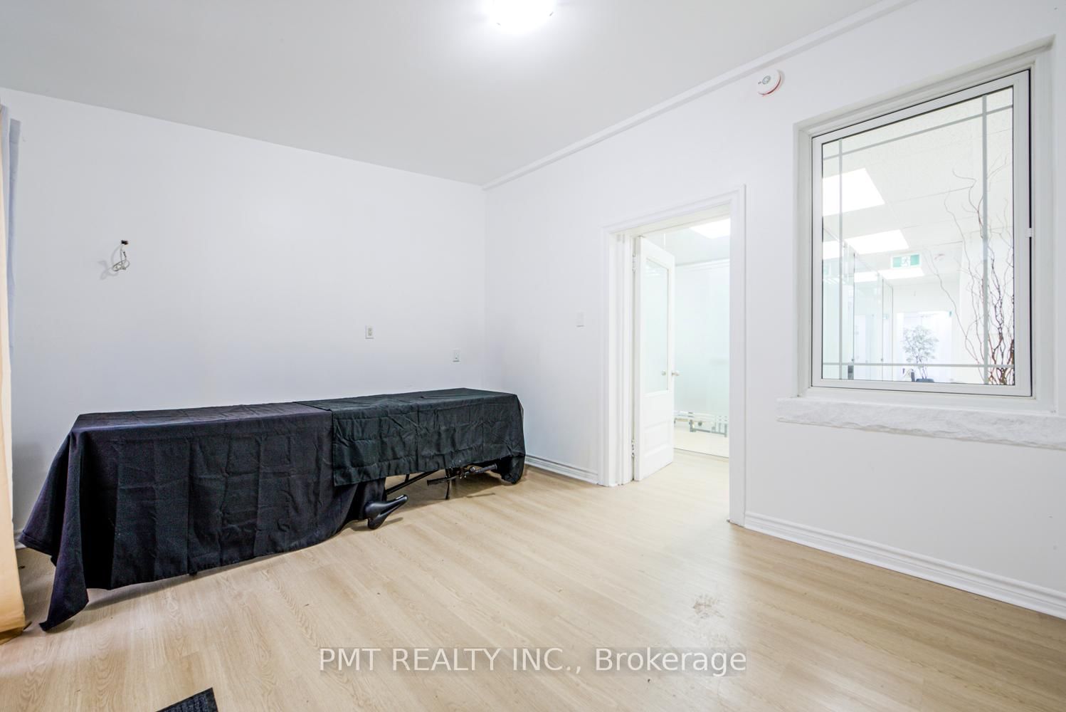 1092 Bathurst Street - Photo 18