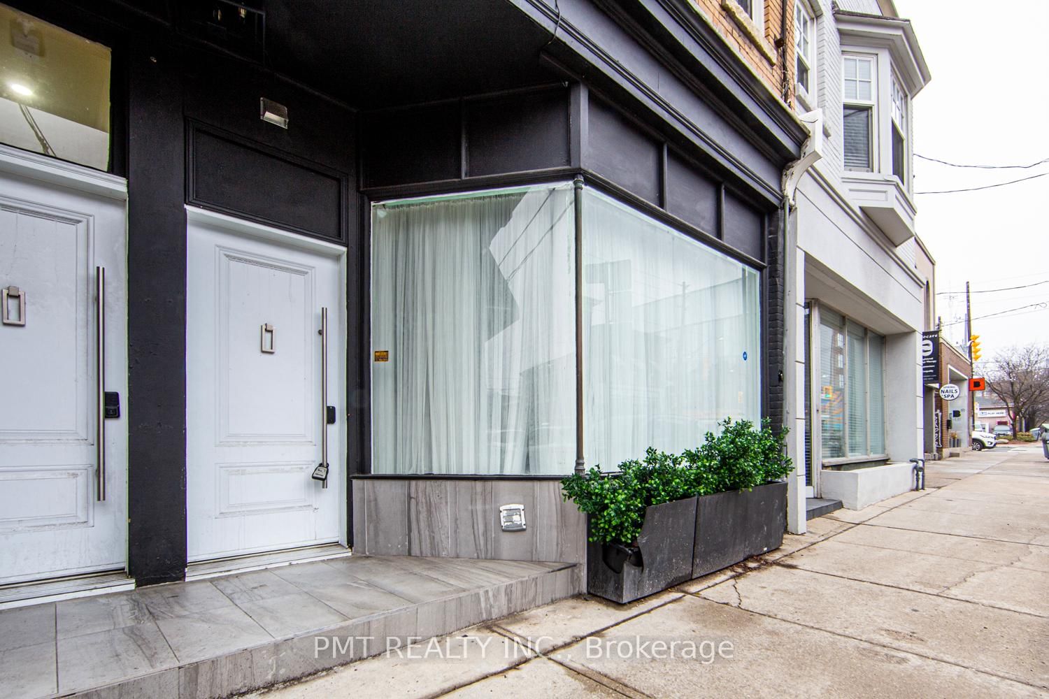 1092 Bathurst Street - Photo 23