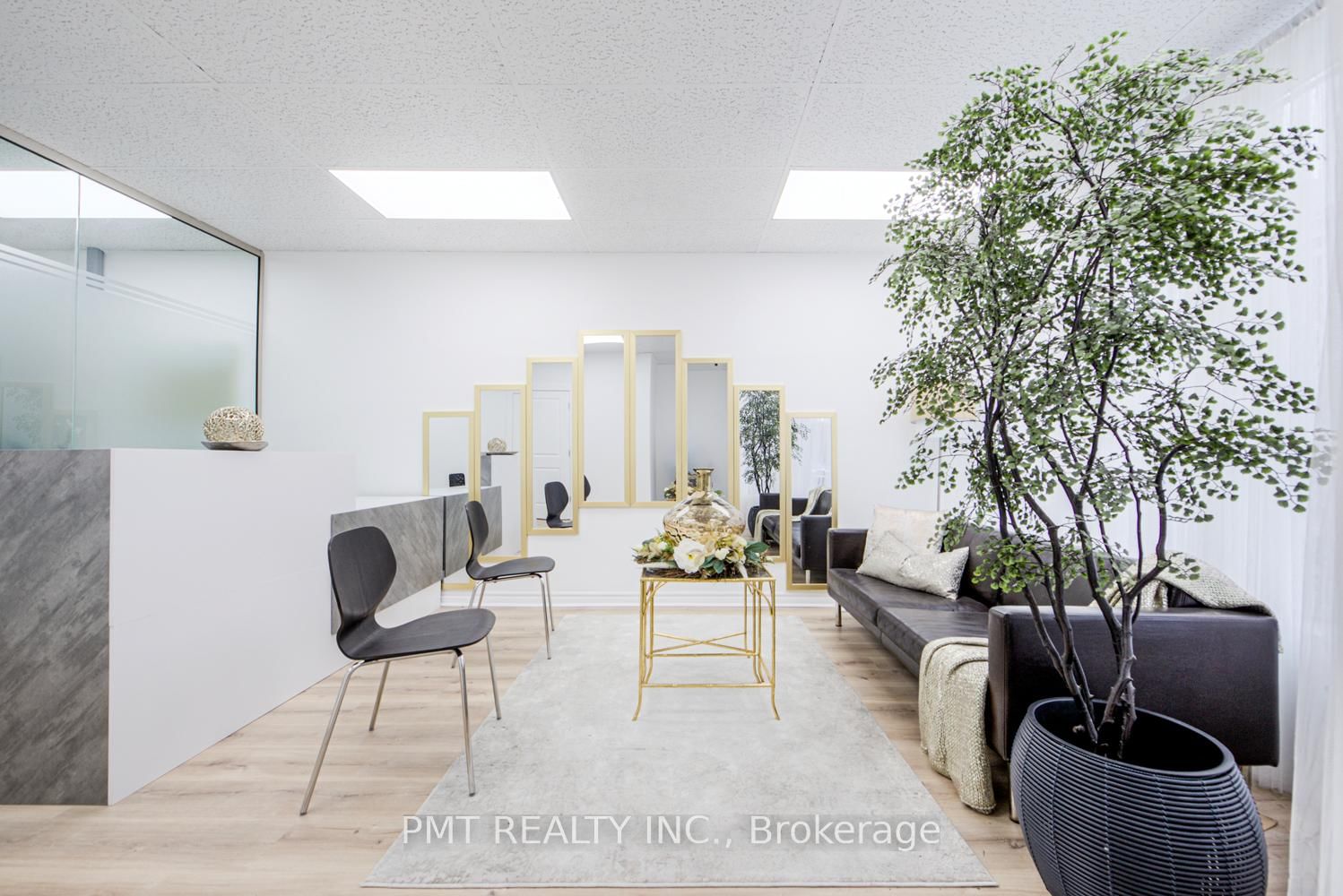 1092 Bathurst Street - Photo 3